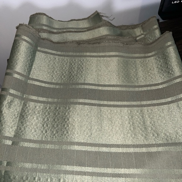 2 Yards Of Green Striped Fabric Home Interior Crafts Costumes Pillows - Picture 2 of 5